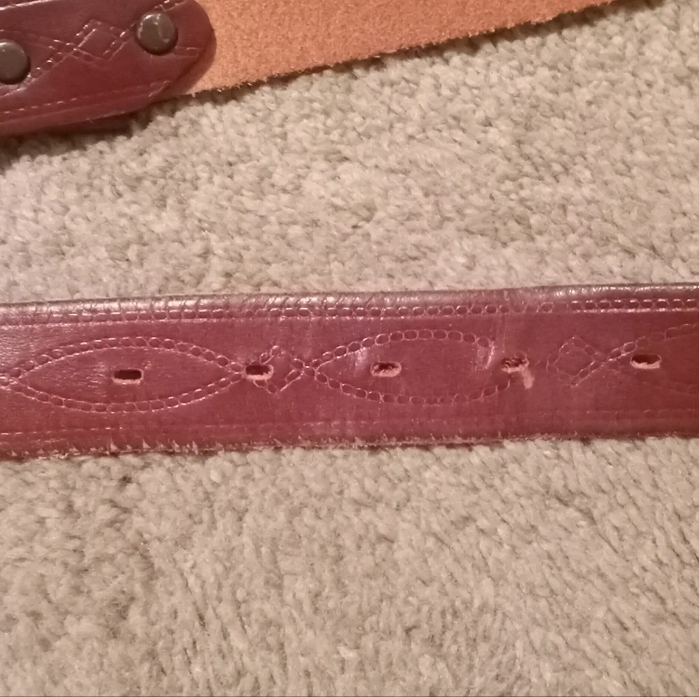 Men's Vintage Leather Brown belt size 40 Brass Buckle